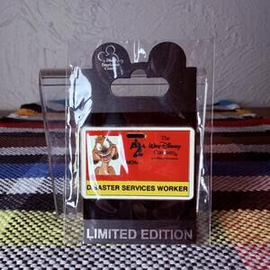Disney DEC Timon ID Badge Lion King LE 300 PinPics #74338